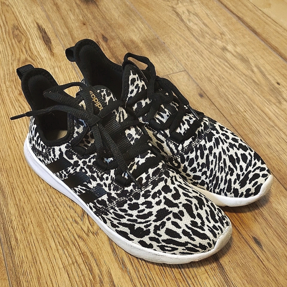Adidas Cloudfoam Pure 2.0 Printed womens Running Shoe women's size 8 off-white